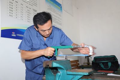 朱峰 80后党员在机电工程一线诠释新时代工匠精神